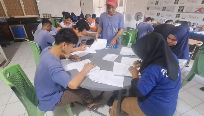 Puluhan WBP Ikuti Pendidikan Kesetaraan Paket A, B, C, Kalapas Parepare : Ijazahnya dapat Digunakan Mendaftar ke Perguruan Tinggi