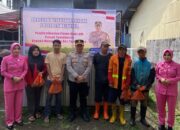 Polsek Tamalanrea Panen Raya Lele, Hasil Budidaya Dibagikan ke Warga