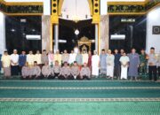 Safari Subuh Wakapolrestabes Makassar Bersama Kapolsek Tamalanrea di Mesjid Nurul Hasan BTN Antara