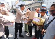 Sambut Hari Bhayangkara ke-79, Polrestabes Makassar Gelar Bakti Sosial dan Salurkan Ribuan Paket Sembako