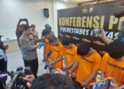 Polrestabes Makassar Tangkap 10 Anggota Geng Motor Asal Gowa, Serang Petugas dengan Busur dan Parang