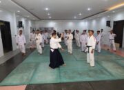 Tingkatkan Kemampuan Bela Diri, Kapolrestabes Makassar Latih Personel dengan Aikido