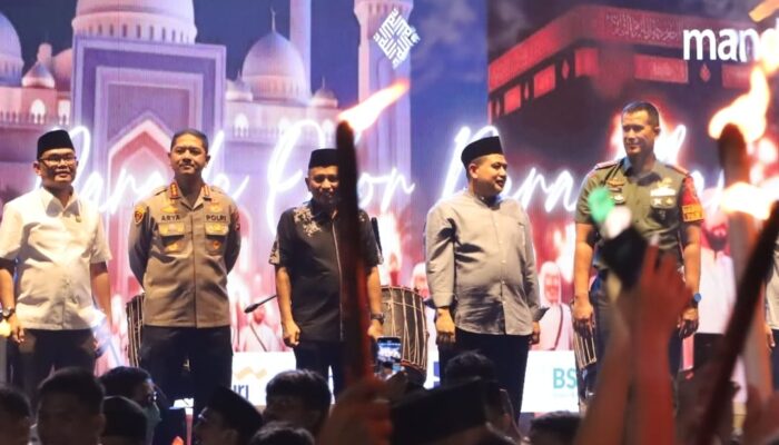 Kapolrestabes Makassar Hadiri Pelepasan Pawai Obor Festival 1 Muharram