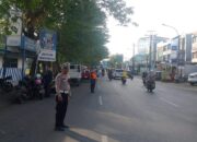 Pelayanan Humanis, Unit Lantas Polsek Bontoala Atur Arus Lalulintas di Pagi Hari