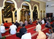 Kapolrestabes Makassar Ajak Jamaah Safari Subuh di Mariso Jaga Kamtibmas