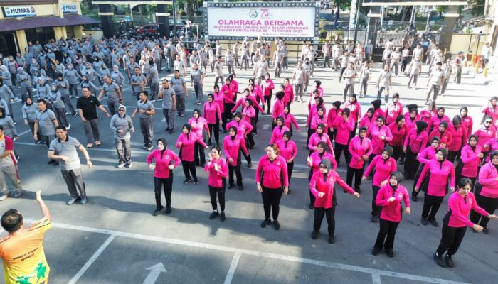 Peringati HKGB ke-73, Polrestabes Makassar Gelar Olahraga Bersama Bhayangkari