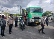 Pengawasan Propam Polsek Tamalate kepada Personil Polri Pengamanan Aksi Unras di Makassar