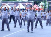 Polrestabes Makassar Olahraga Pagi Jaga Kebugaran dan Kekompakan Personel