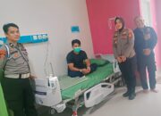 Perkuat Rasa Kekeluargaan, Kapolsek Panakkukang Sambangi Personel Sakit di RS