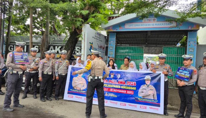 Operasi Zebra Pallawa 2025, Satlantas Polrestabes Makassar Edukasi Keselamatan Berkendara kepada Pelajar SMA