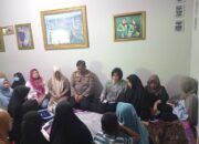 Kapolsek Manggala Bersama Bhayangkari Melayat ke Rumah Duka Keluarga Aiptu Arham