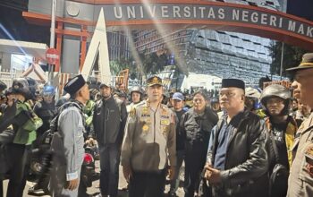 Kapolrestabes Makassar Turun Langsung Amankan Bentrok Ojol dan Massa Aksi di Kampus UNM
