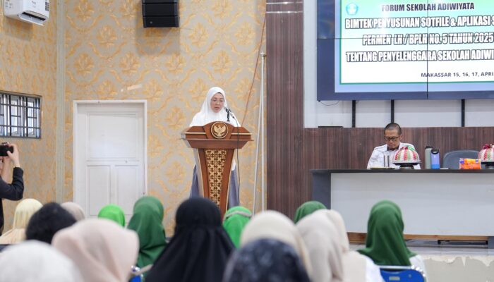 Reresmikan Bimtek Melinda Aksa : Adiwiyata Itu Kerangka Besar Pembentukan Karakter Bukan Sekadar Seremonial