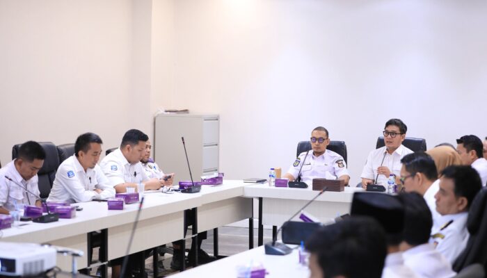 Dorong Optimalisasi Perparkiran Makassar, Sekda Andi Zulkifli Harap Camat dan Lurah Evaluasi Kinerja Jukir