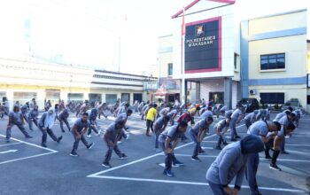 Polrestabes Makassar Gelar Olahraga Bersama, Jaga Kebugaran dan Soliditas Personel
