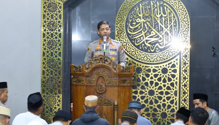 Safari Subuh, Kapolrestabes Makassar Imbau Orang Tua Perhatikan Pembinaan Anak