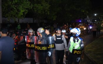 Polisi Kawal Aksi Unjuk Rasa Peringatan Amarah Mahasiswa UMI