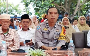 Bhabinkamtibmas Hadiri Pentas Seni Pelajar, Tanamkan Cinta Budaya dan Kamtibmas