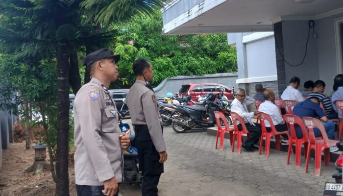 Polsek Rappocini Siagakan Personel di Sejumlah Gereja Saat Peringatan Kenaikan Isa Almasih