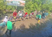 Kanit Samapta Polsek Biringkanaya Hadiri Penanaman Mangrove Bersama Alumni SMADA Makassar