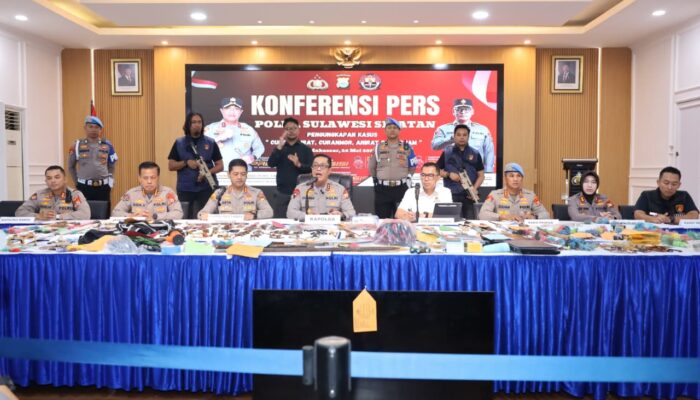 Kapolda Sulsel Pimpin Konferensi Pers, Ratusan Pelaku Kejahatan Jalanan Berhasil Diungkap