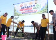 Sambut Hari Bhayangkara ke-80, Polrestabes Makassar Gelar Gerakan Indonesia Asri dengan Penanaman Pohon