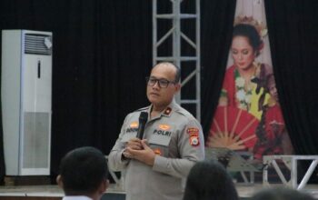 Ibadah Perdana Wakapolda Sulsel Bersama Personel Oikumene, Perkuat Iman dan Kebersamaan