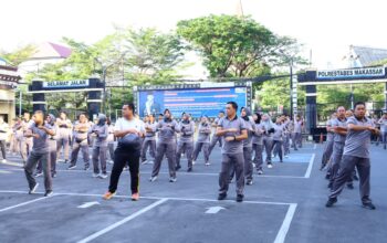 Jaga Kebugaran Personel, Polrestabes Makassar Gelar Senam Bersama