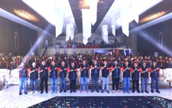 Closing Ceremony Tournament E-Sport Kapolda Cup Road to Kapolri Cup 2026, Kapolda Sulsel Serahkan Piala Bergilir