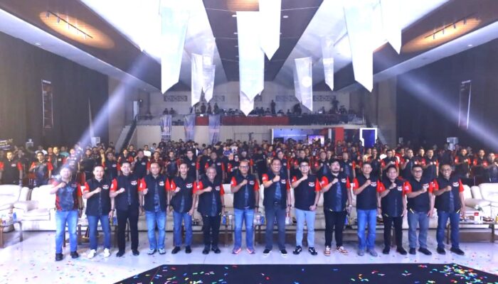 Closing Ceremony Tournament E-Sport Kapolda Cup Road to Kapolri Cup 2026, Kapolda Sulsel Serahkan Piala Bergilir